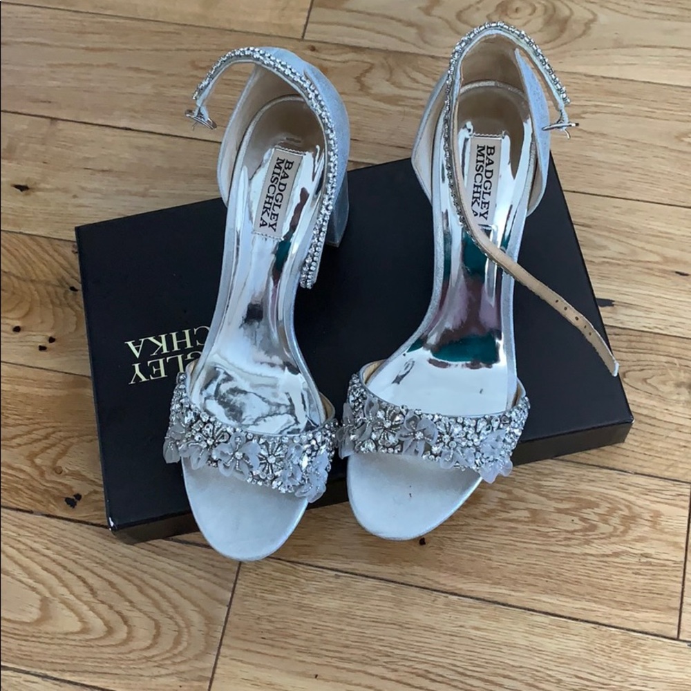 Badgley Mischka Finesse II